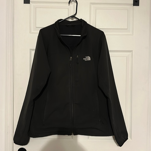 Men’s north face shell jacket❄️reduced❄️ - Picture 1 of 5